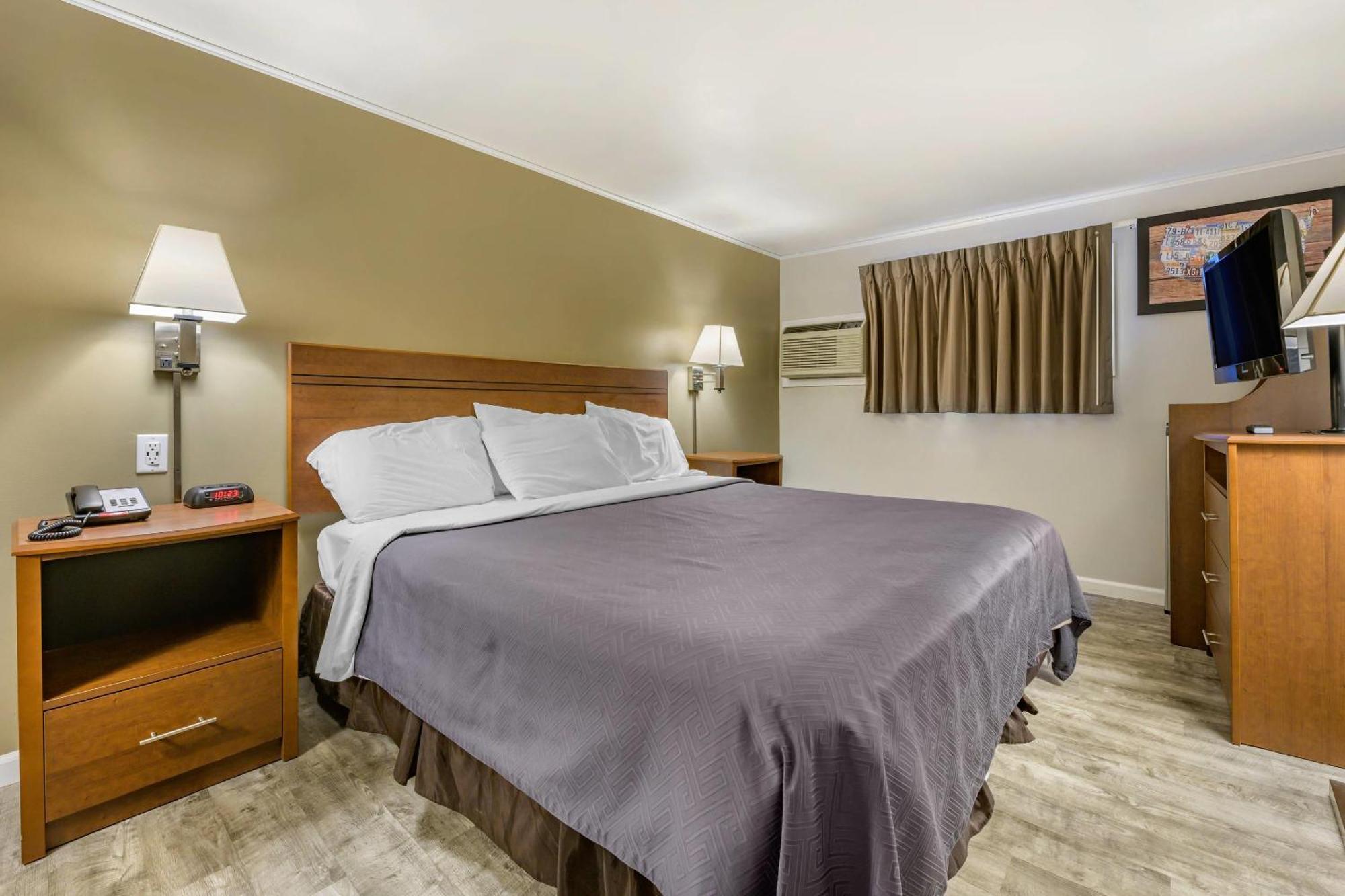 Econo I-99 Lodge