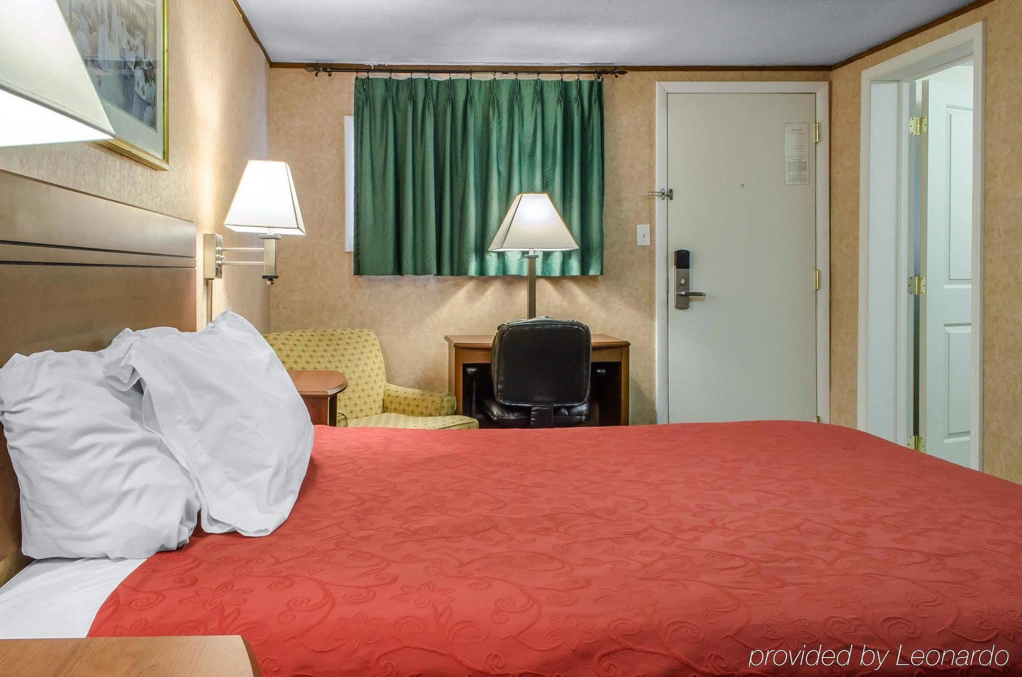 Econo I-99 Lodge